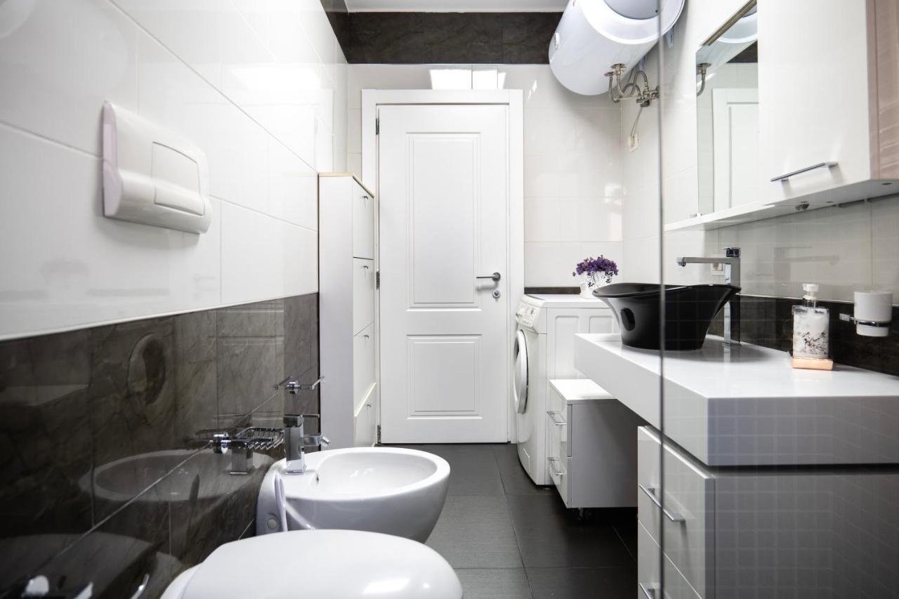Enxhi'S Apartment Тирана Экстерьер фото
